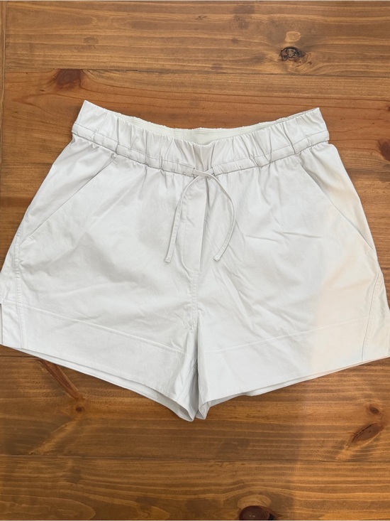 lululemon athletica Pants - Lululemon Cinchable Waist High-Rise Woven Shorts
